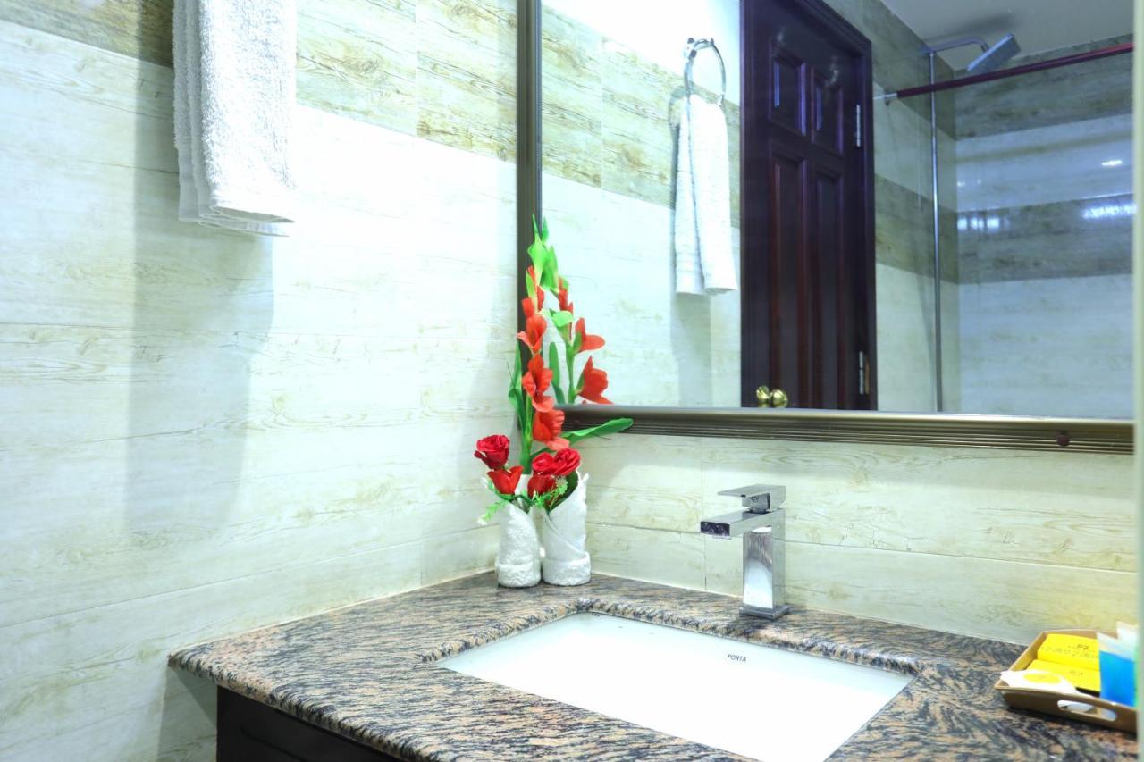 Rachna Hotel Gujranwala Exterior foto